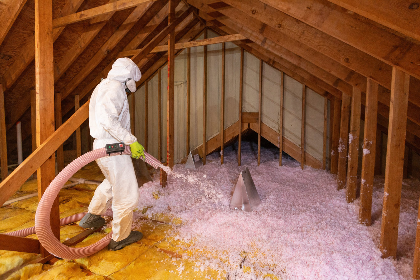 Blown-in insulation in Jefferson City, MO